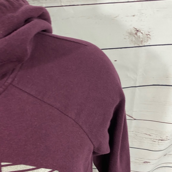 Under Armour Plum‎ Hoodie - Picture 4 of 13